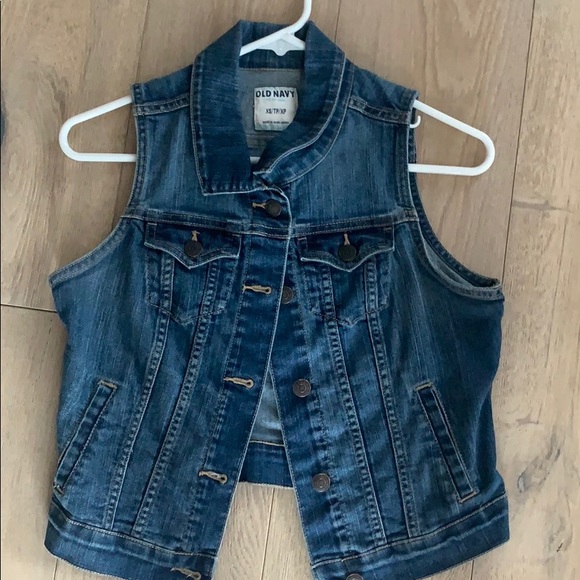 Old Navy Jackets & Blazers - 😍Old navy women’s denim vest